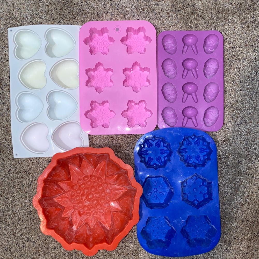 Lot of 5 Baking Silicone Molds Cake Cupcake EUC
